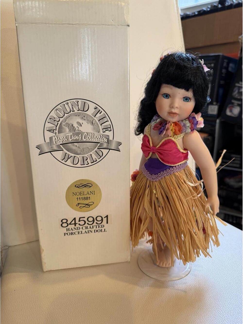 William Tung Noelani Around The World Porcelain Doll Hawaiian With Box Stand